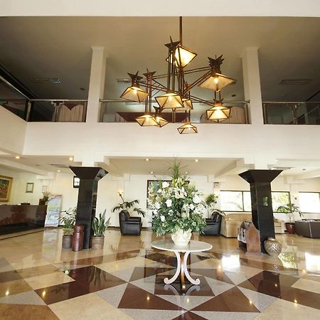 Bahari Inn Tegal Kültér fotó