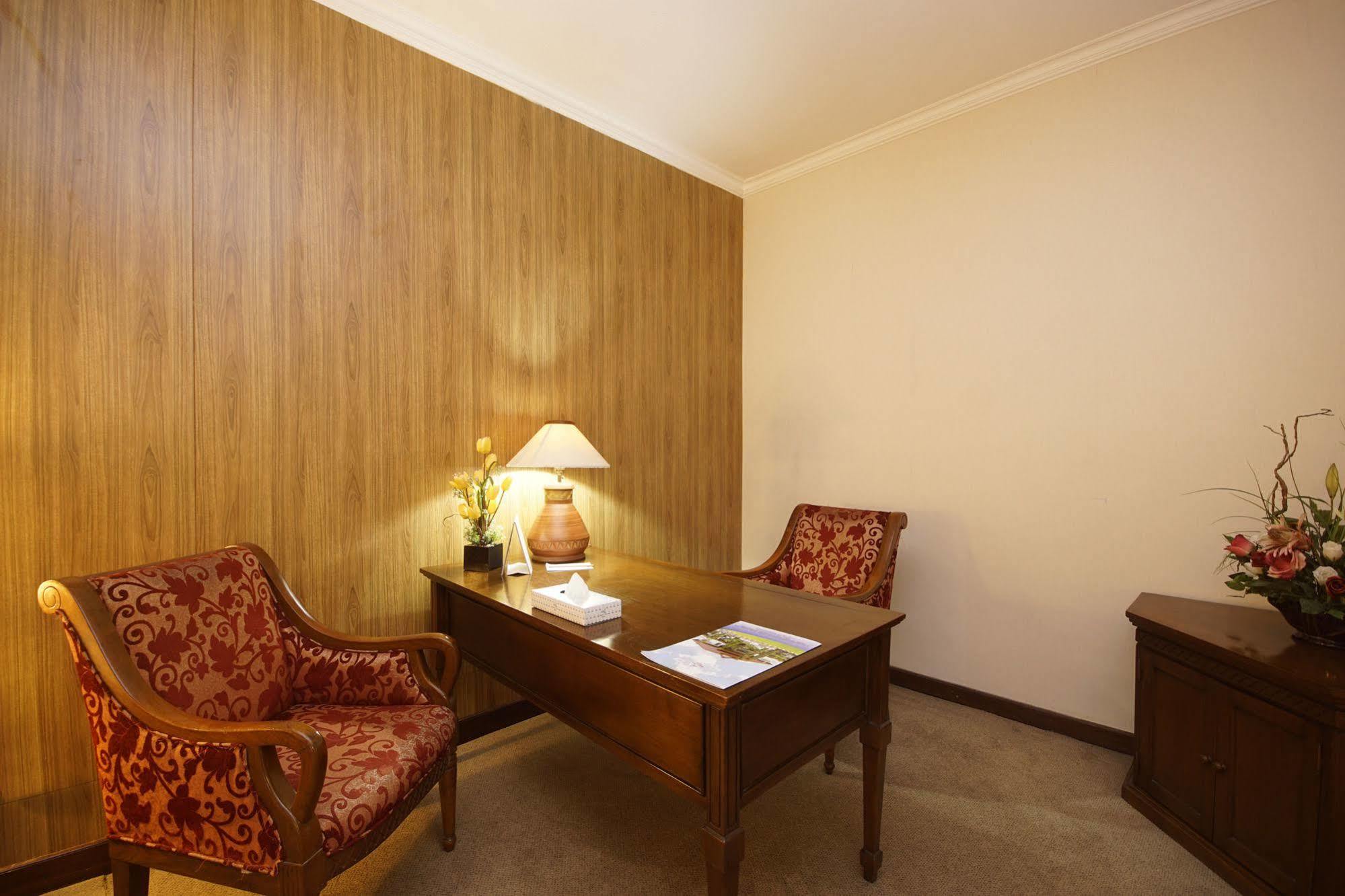 Bahari Inn Tegal Kültér fotó