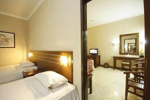 Bahari Inn Tegal Kültér fotó